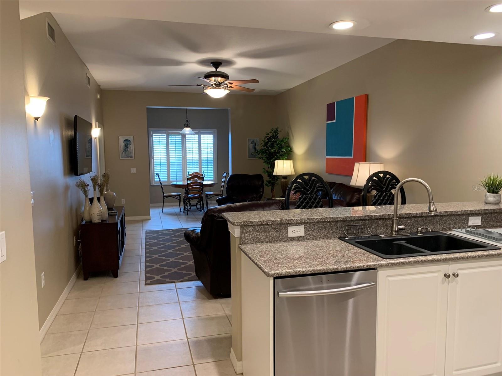 Image 4 of 19 For 3702 54th Drive W 103