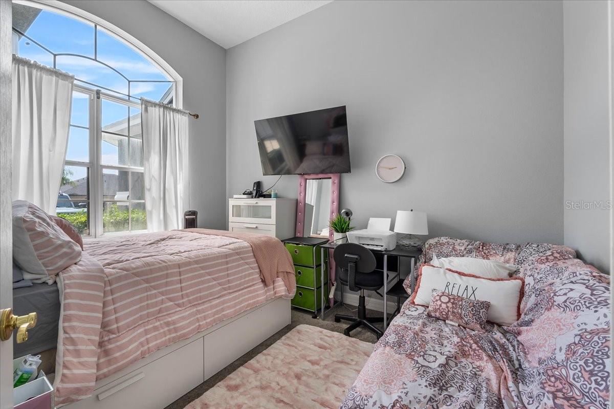 Image 33 of 54 For 4013 Greystone Drive