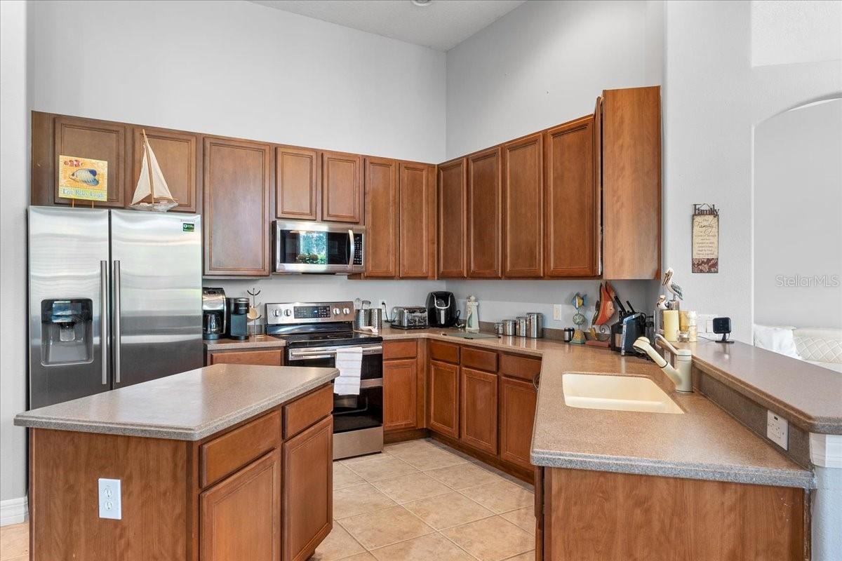 Image 9 of 54 For 4013 Greystone Drive