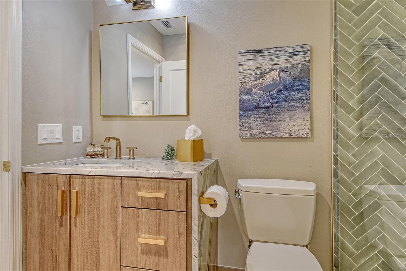 Image 32 of 60 For 2103 Harbourside Drive 1102
