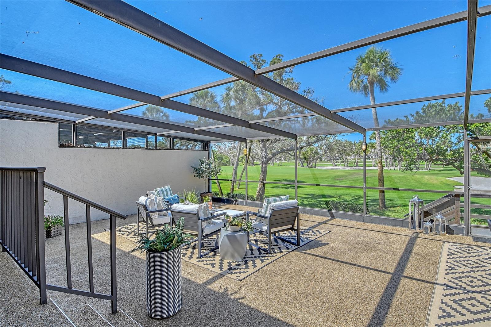 Image 37 of 60 For 2103 Harbourside Drive 1102