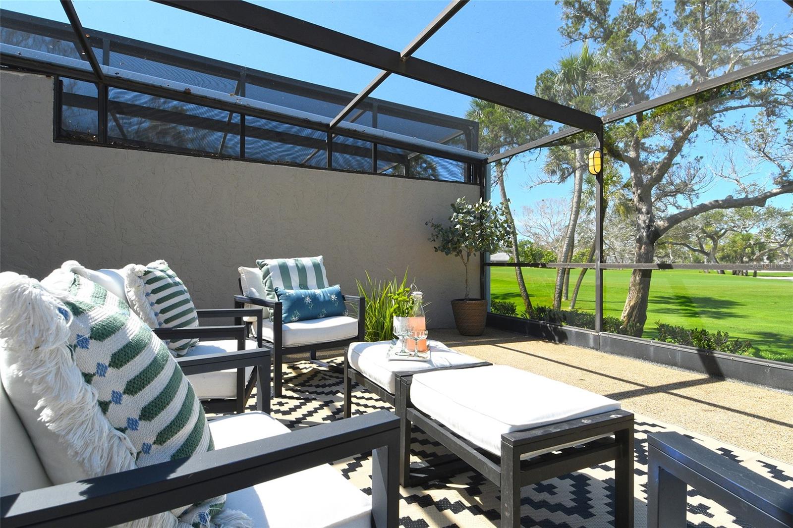 Image 41 of 60 For 2103 Harbourside Drive 1102