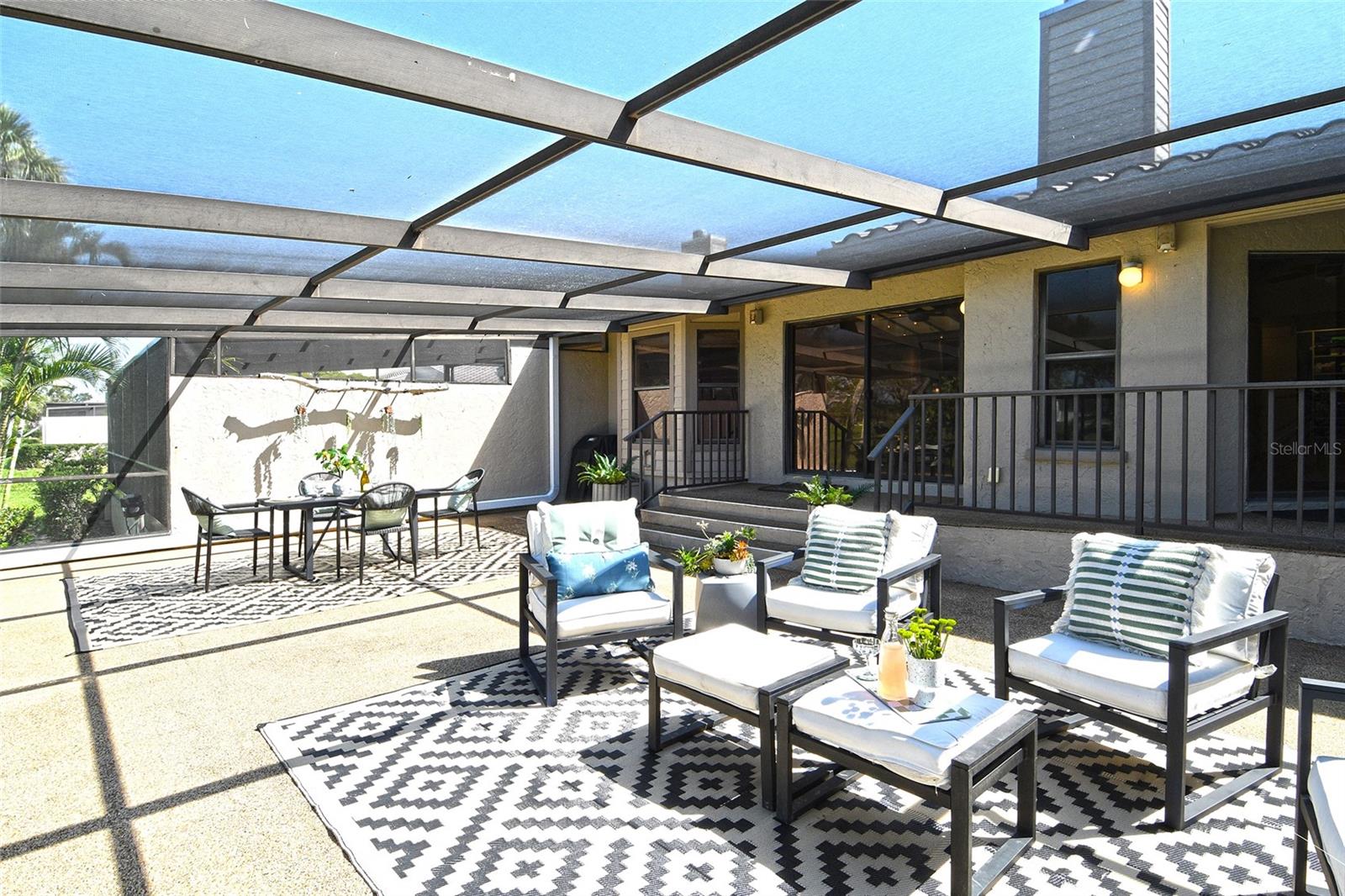 Image 44 of 60 For 2103 Harbourside Drive 1102