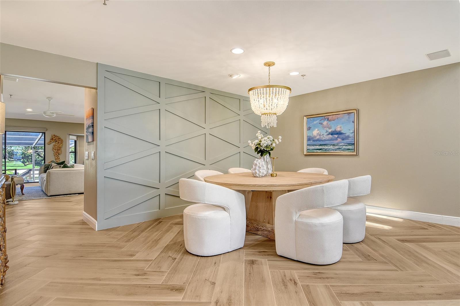 Image 8 of 60 For 2103 Harbourside Drive 1102