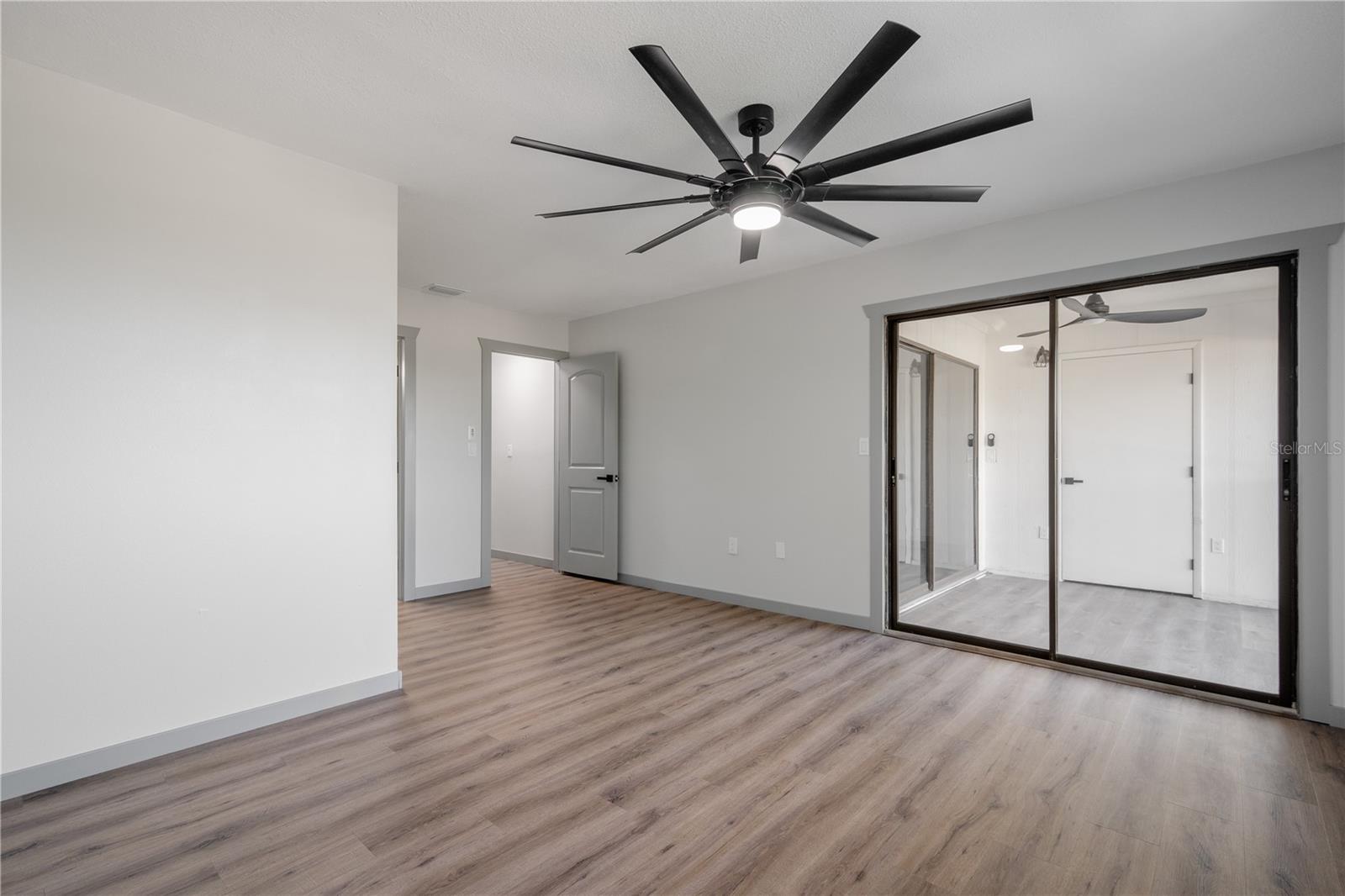 Image 10 of 28 For 2395 Harbor Boulevard 314