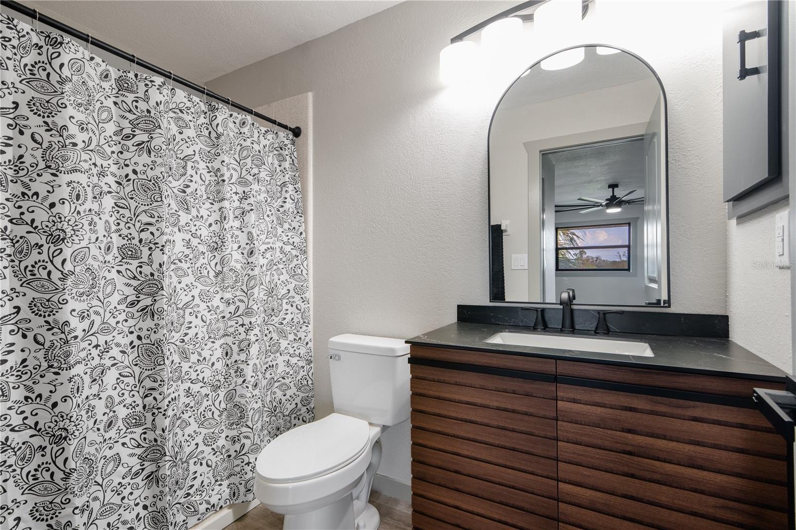 Image 11 of 28 For 2395 Harbor Boulevard 314
