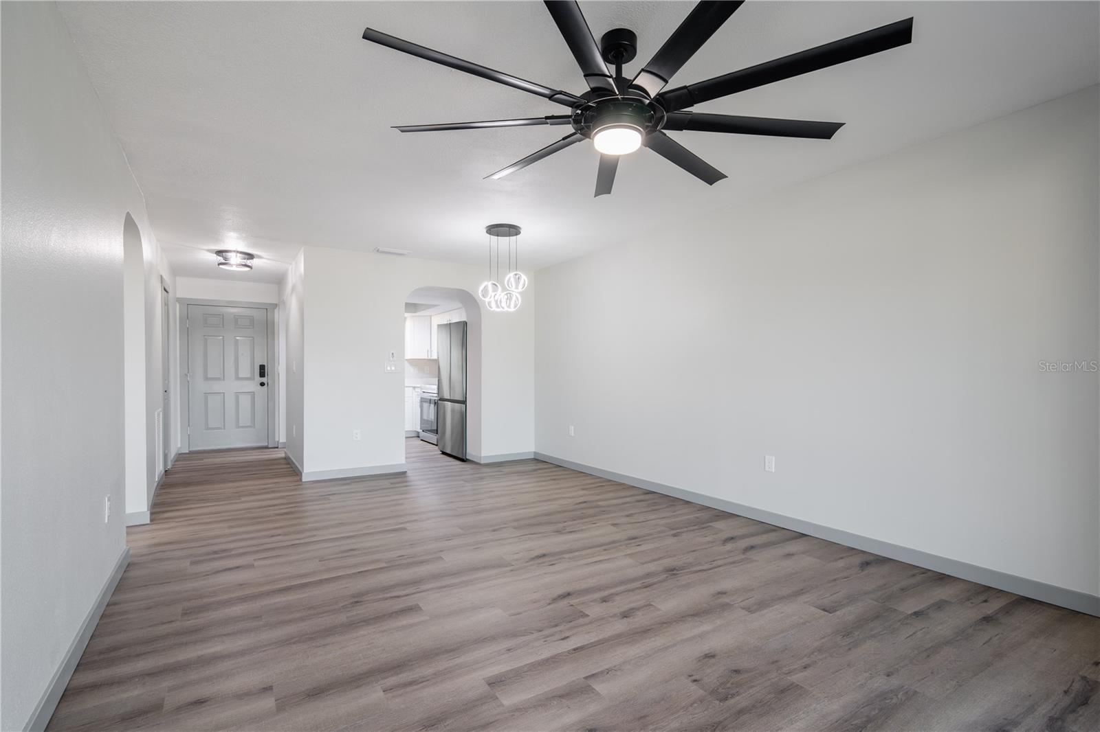 Image 19 of 28 For 2395 Harbor Boulevard 314