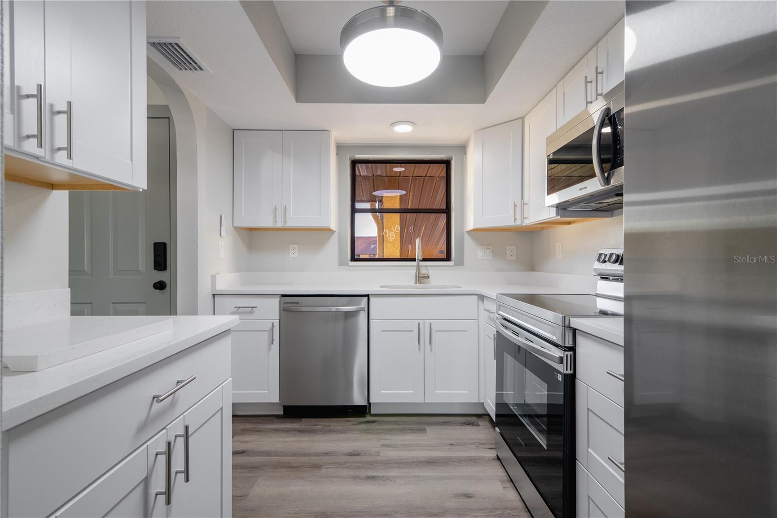 Image 7 of 28 For 2395 Harbor Boulevard 314