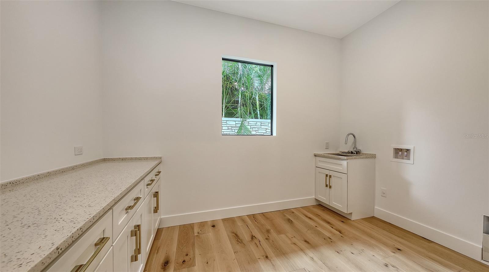 Image 16 of 23 For 1658 Bonita Lane