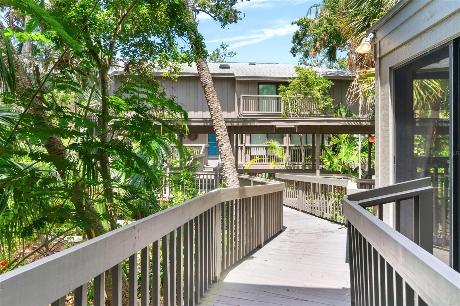 Image 4 of 69 For 1347 Landings Drive 6