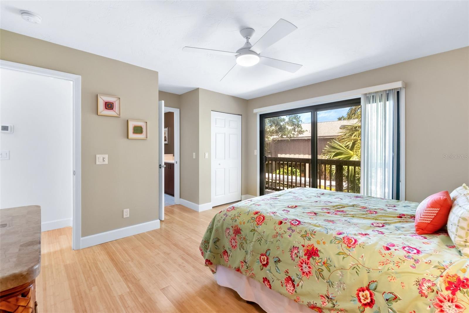 Image 49 of 69 For 1347 Landings Drive 6