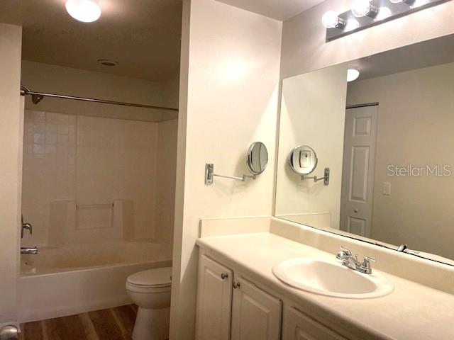 Image 14 of 23 For 5600 Bentgrass Drive 302
