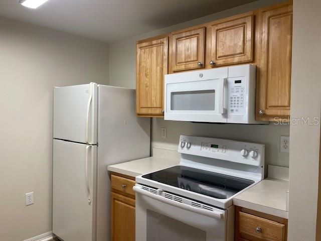 Image 5 of 23 For 5600 Bentgrass Drive 302