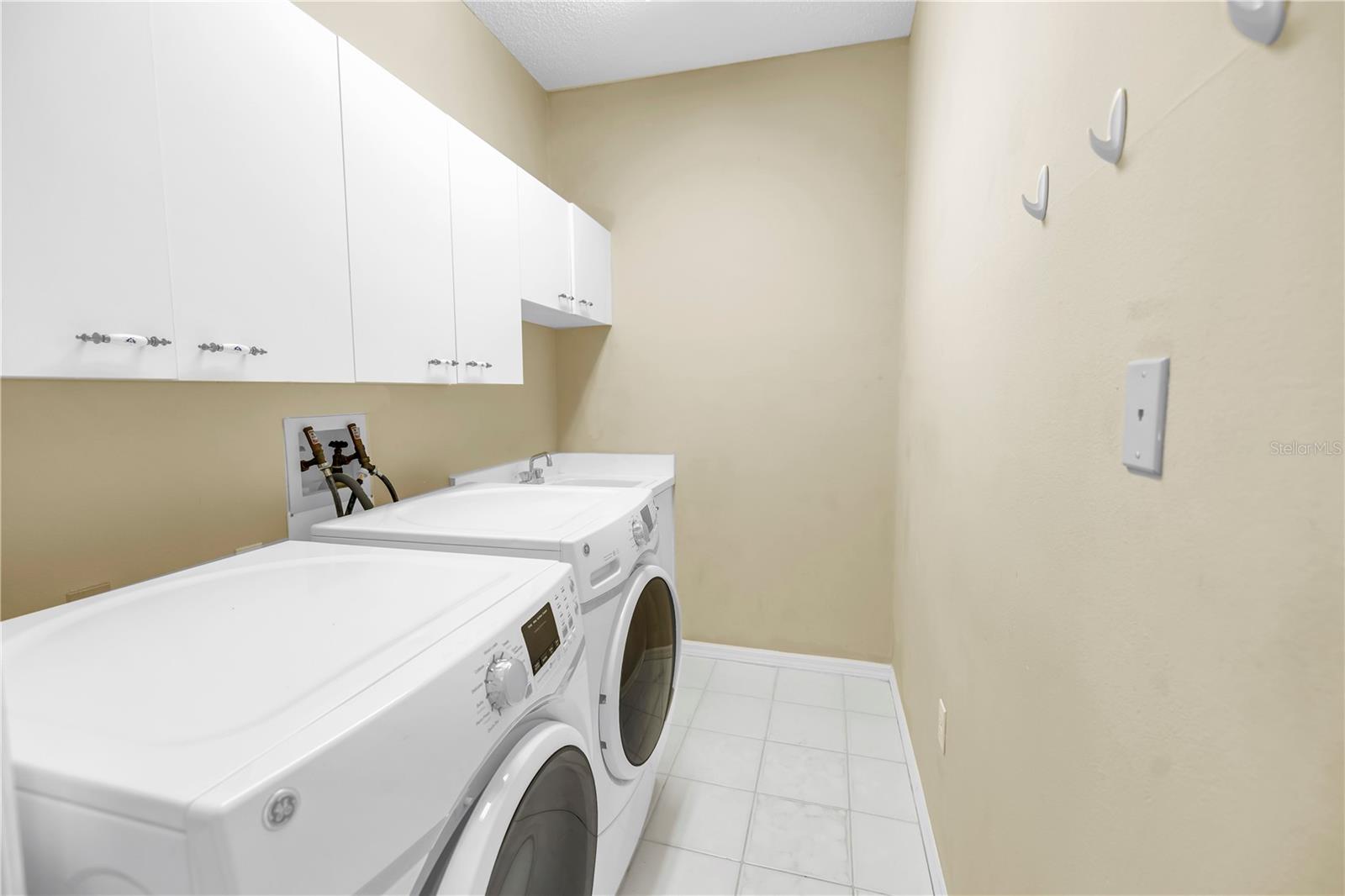 Image 42 of 53 For 4148 Hearthstone Drive