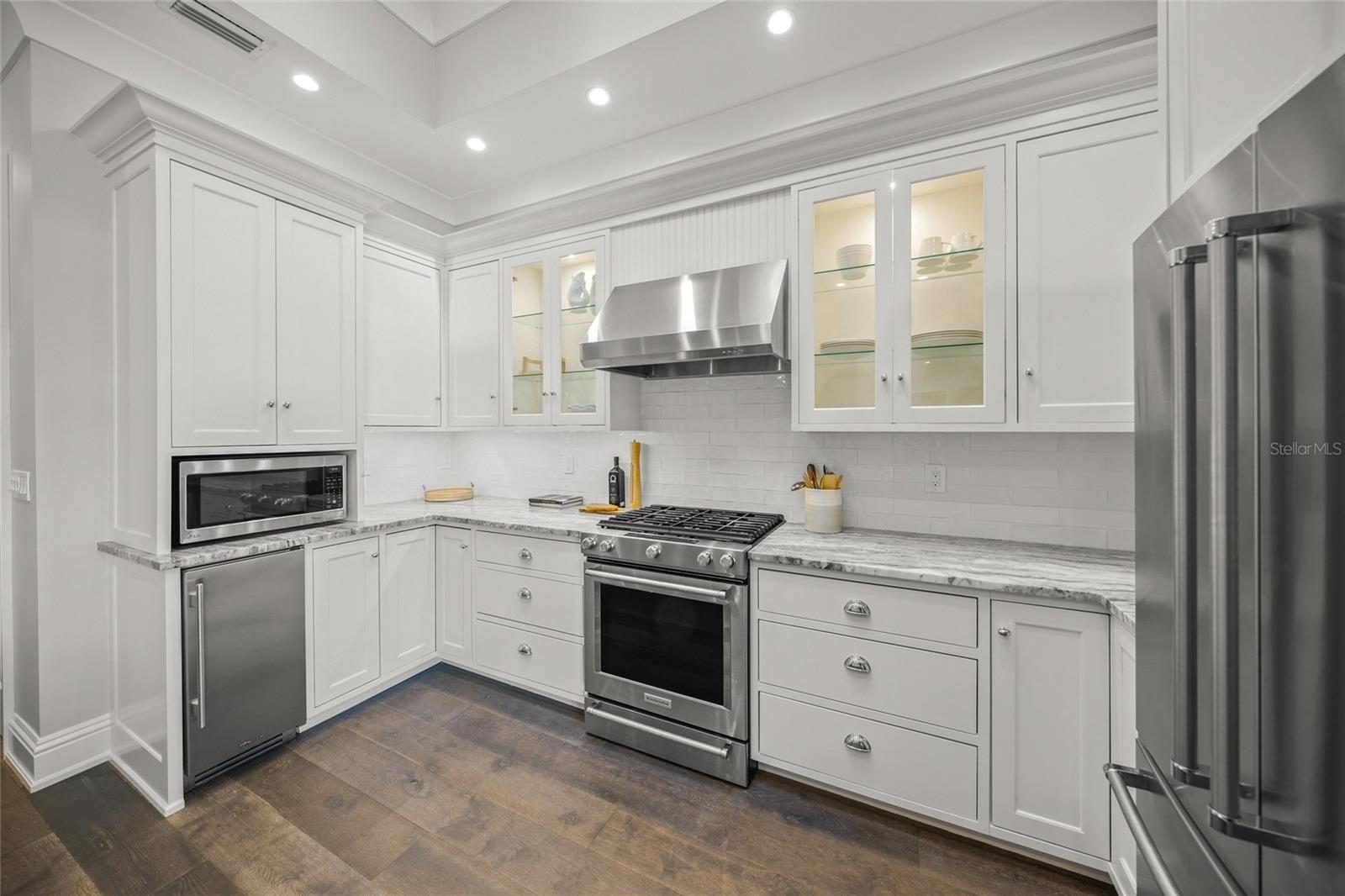 Image 23 of 69 For 5569 Cape Leyte Drive