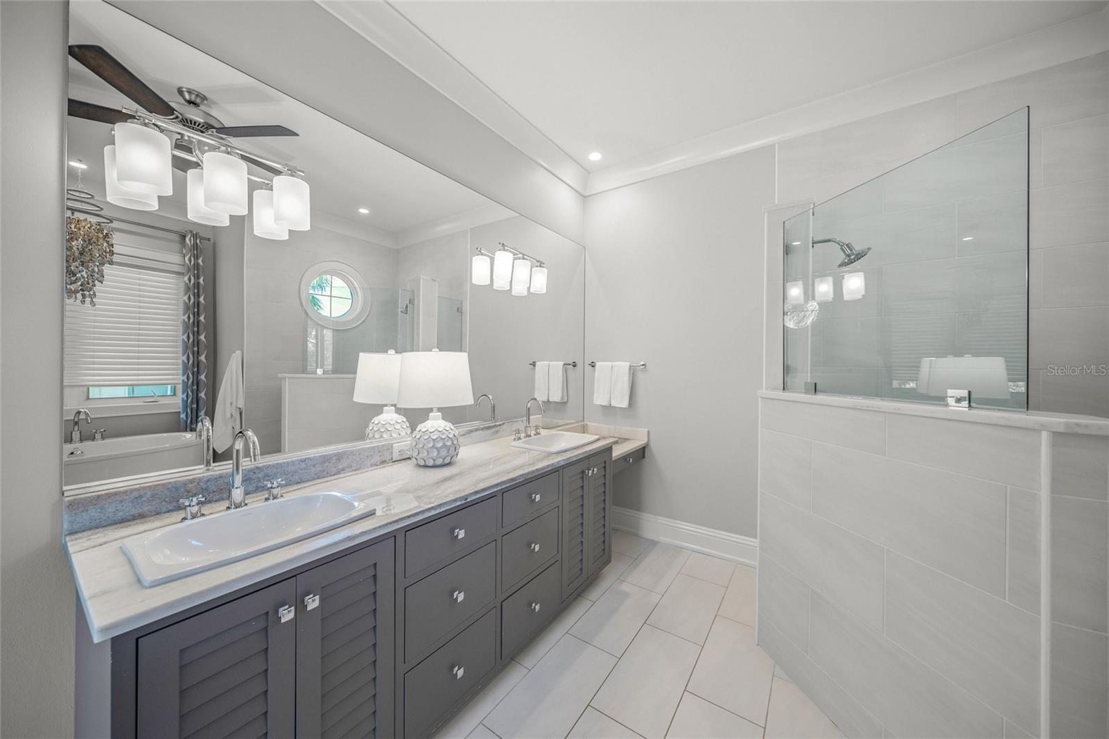 Image 30 of 69 For 5569 Cape Leyte Drive