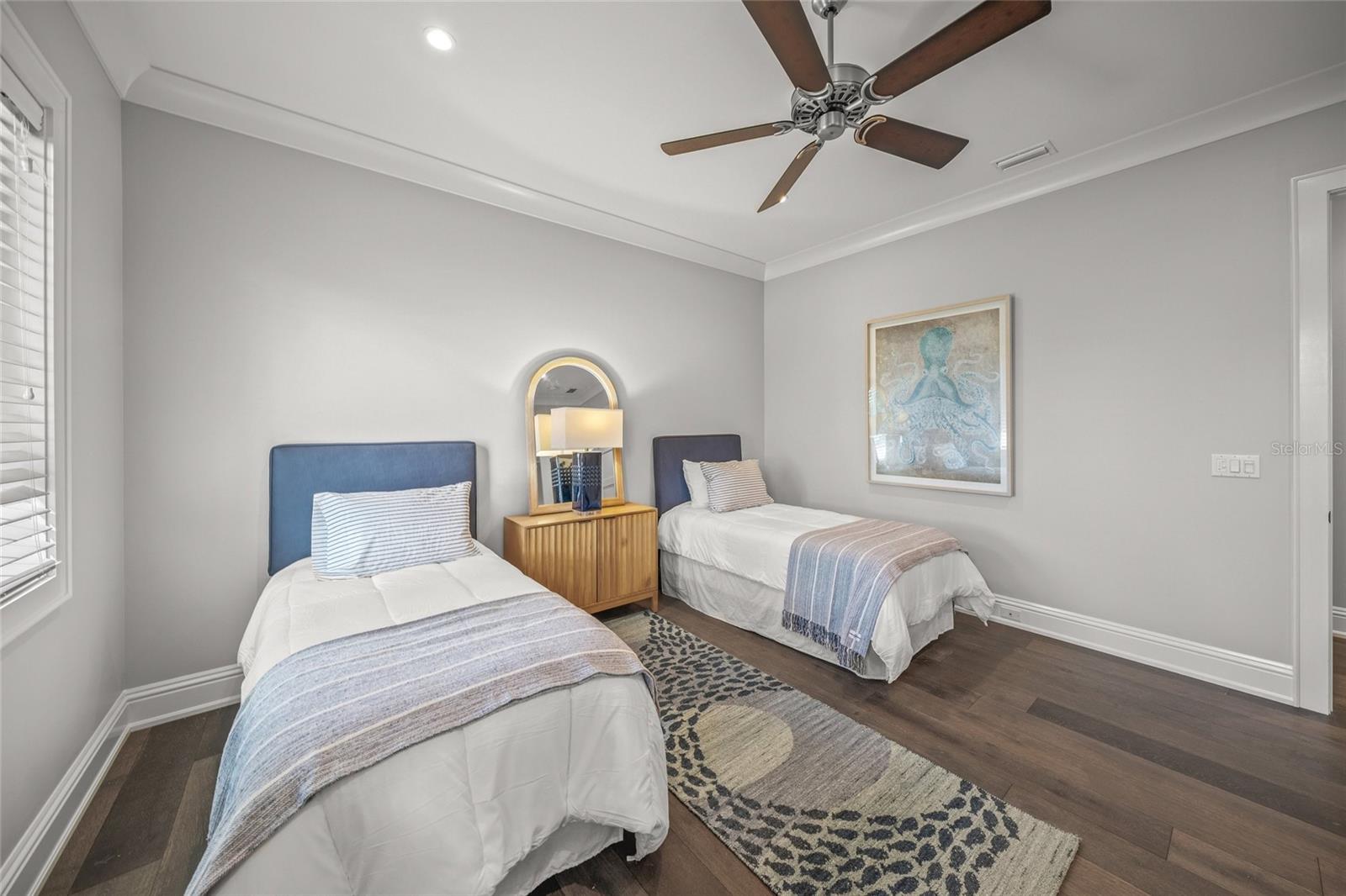 Image 36 of 69 For 5569 Cape Leyte Drive