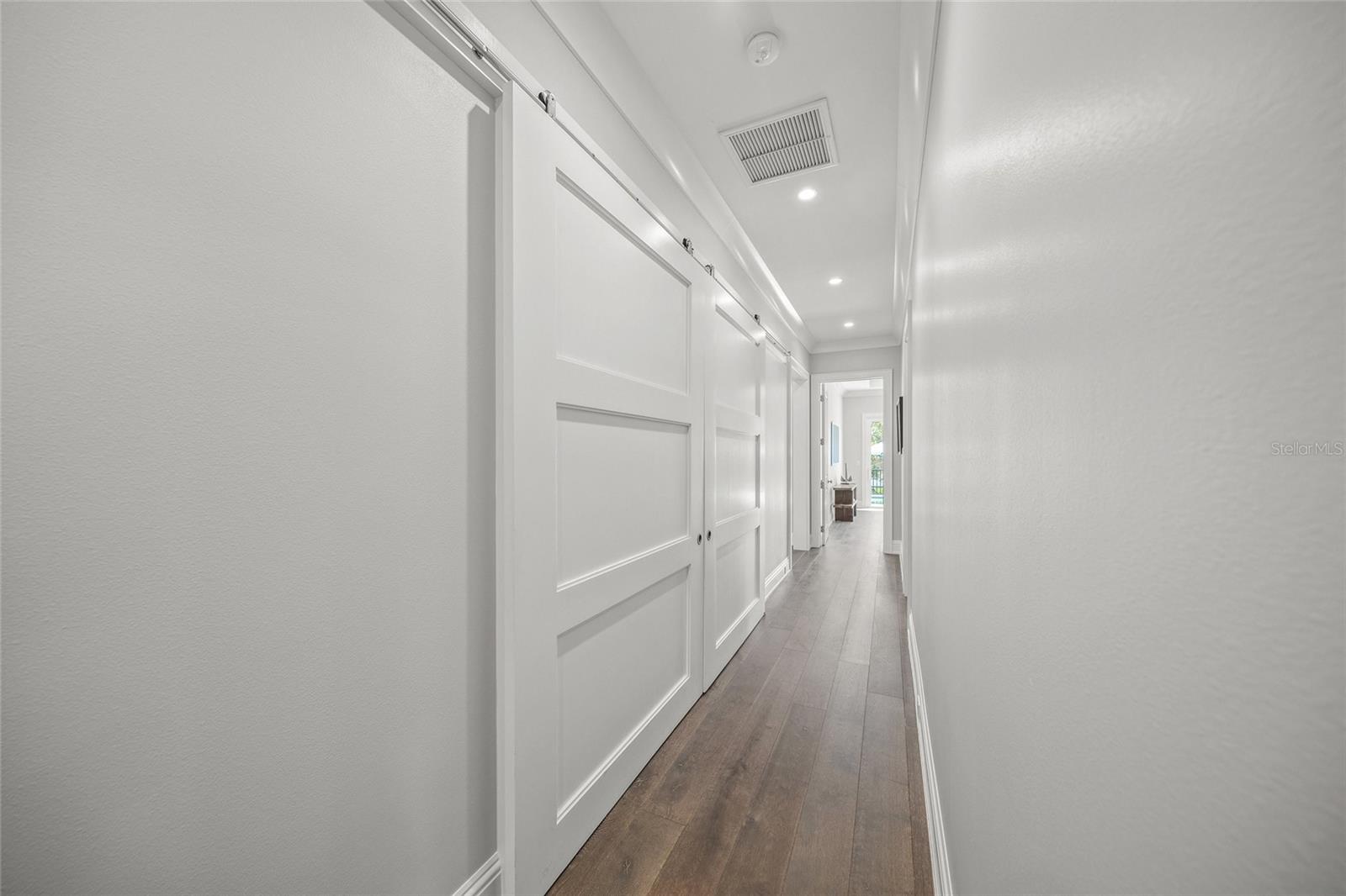 Image 38 of 69 For 5569 Cape Leyte Drive