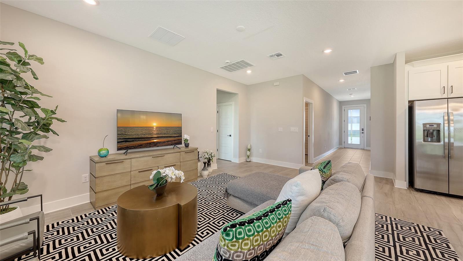 Image 14 of 81 For 491 Daylily Boulevard