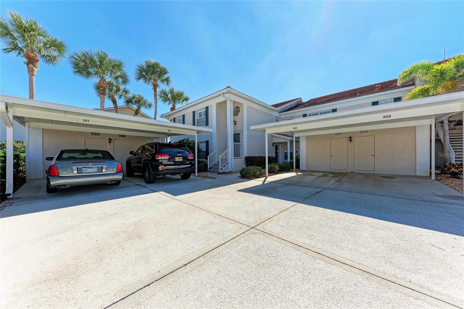 Image 10 of 42 For 803 Montrose Drive 201