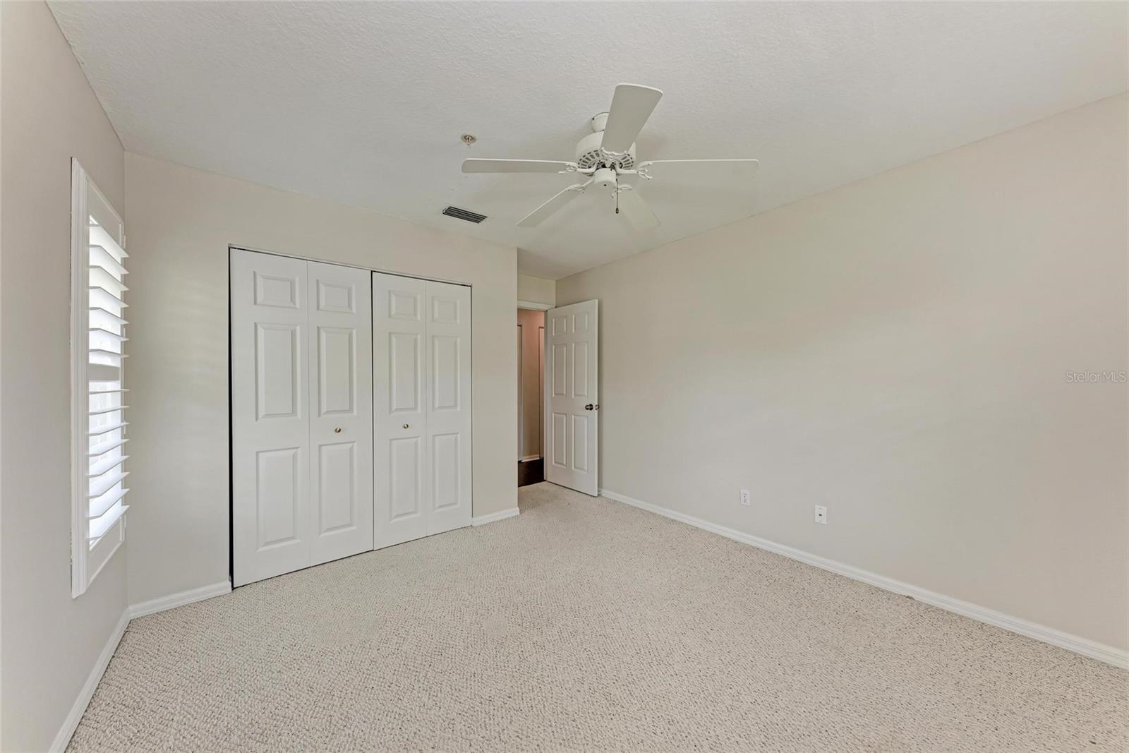 Image 35 of 42 For 803 Montrose Drive 201