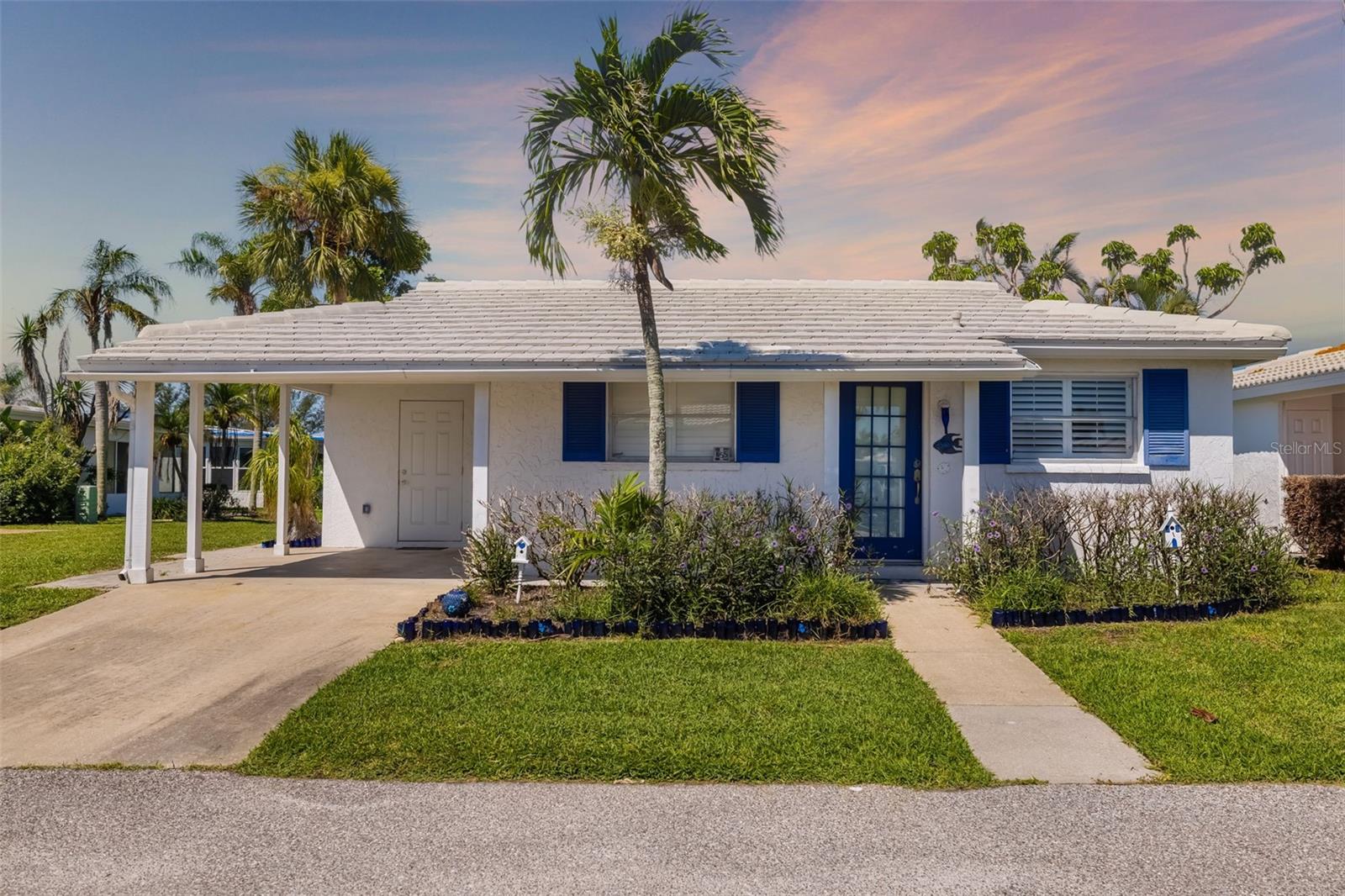 Image 16 of 45 For 655 Spanish Way