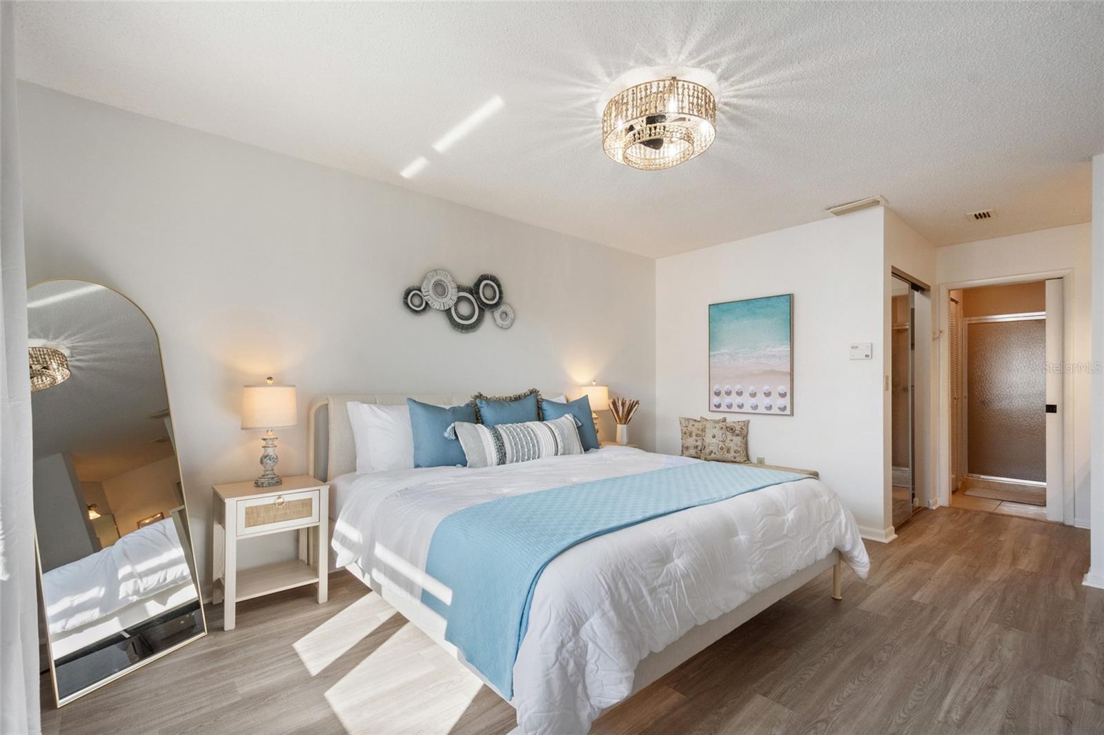 Image 38 of 61 For 4411 46th Avenue W 201