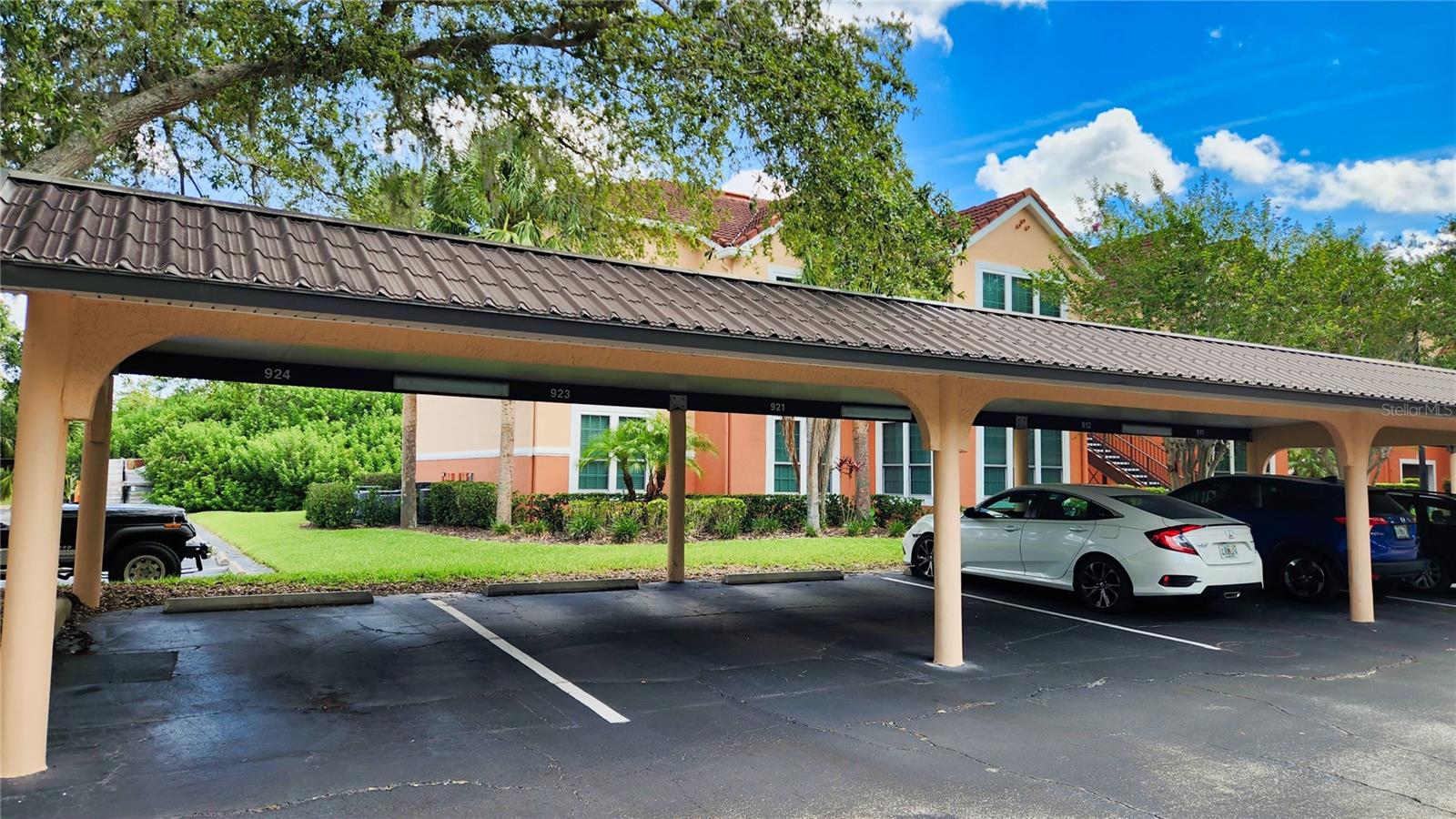 Image 2 of 51 For 4102 Central Sarasota Parkway 924