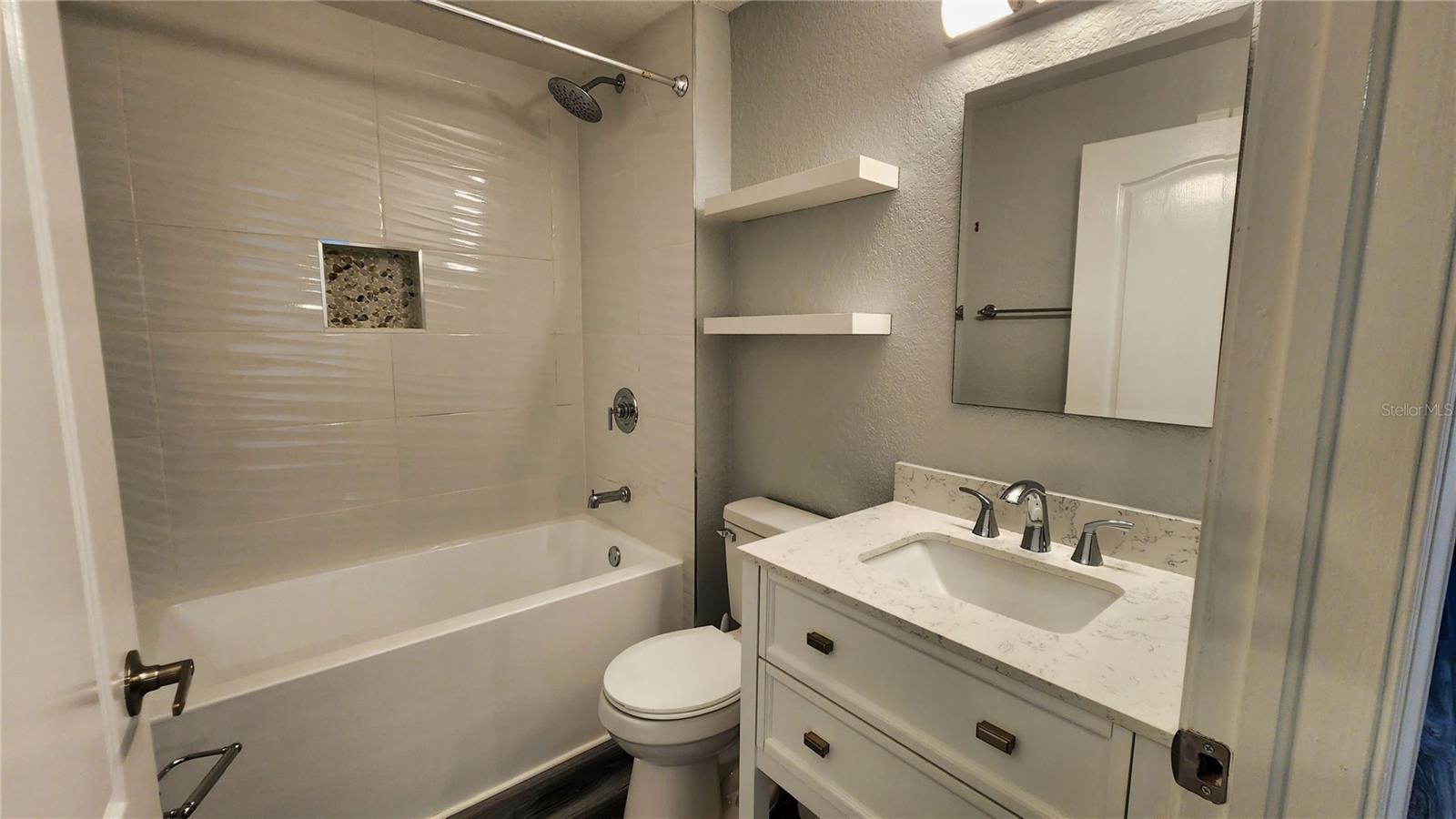 Image 43 of 51 For 4102 Central Sarasota Parkway 924