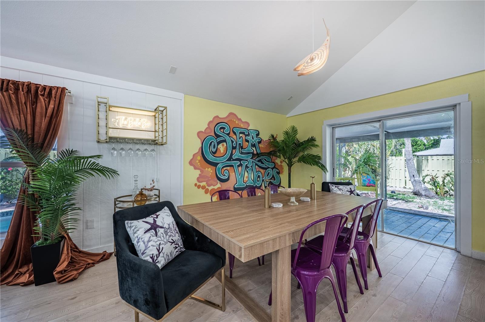 Image 15 of 71 For 8709 9th Avenue Nw