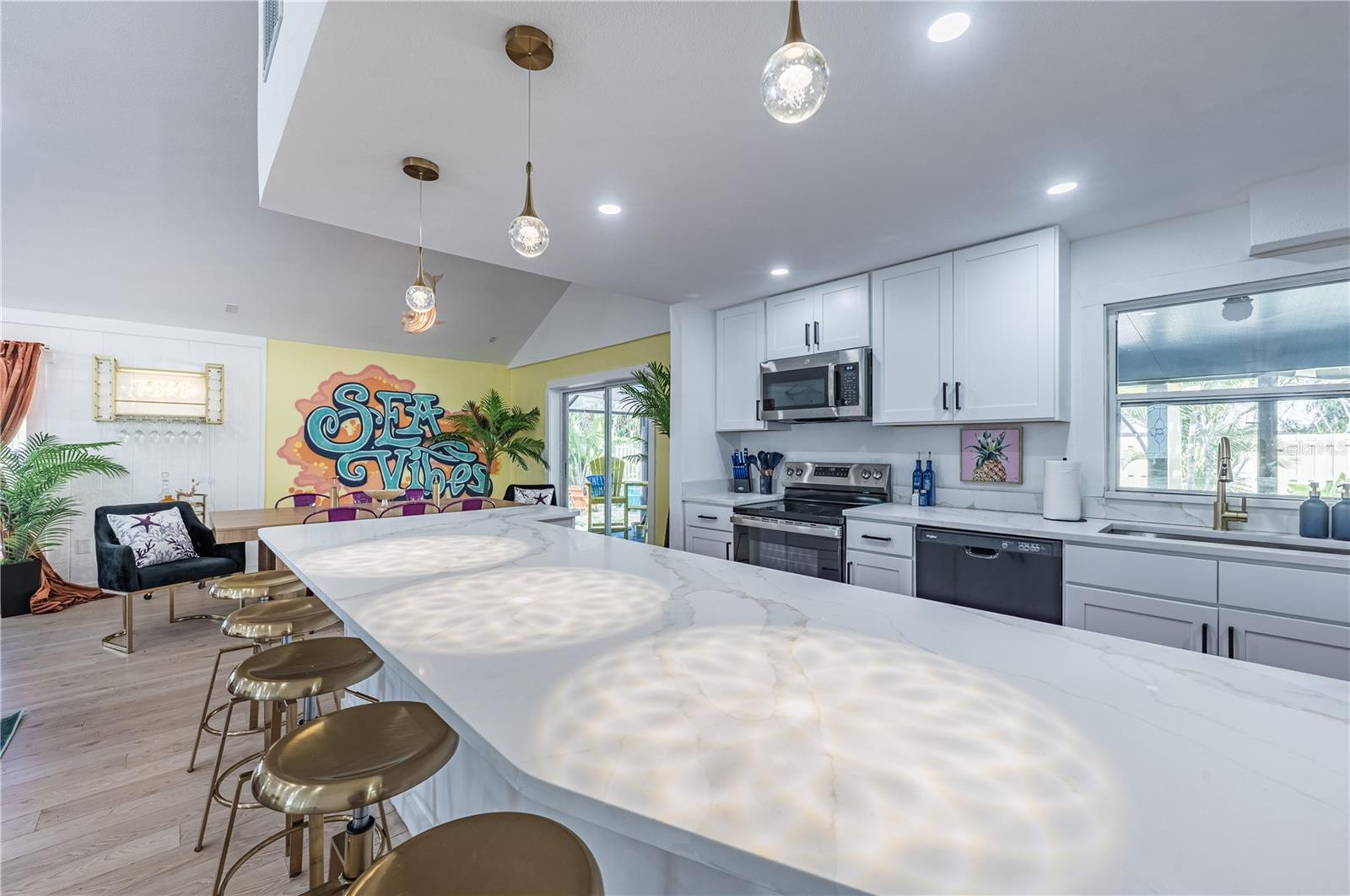Image 20 of 71 For 8709 9th Avenue Nw
