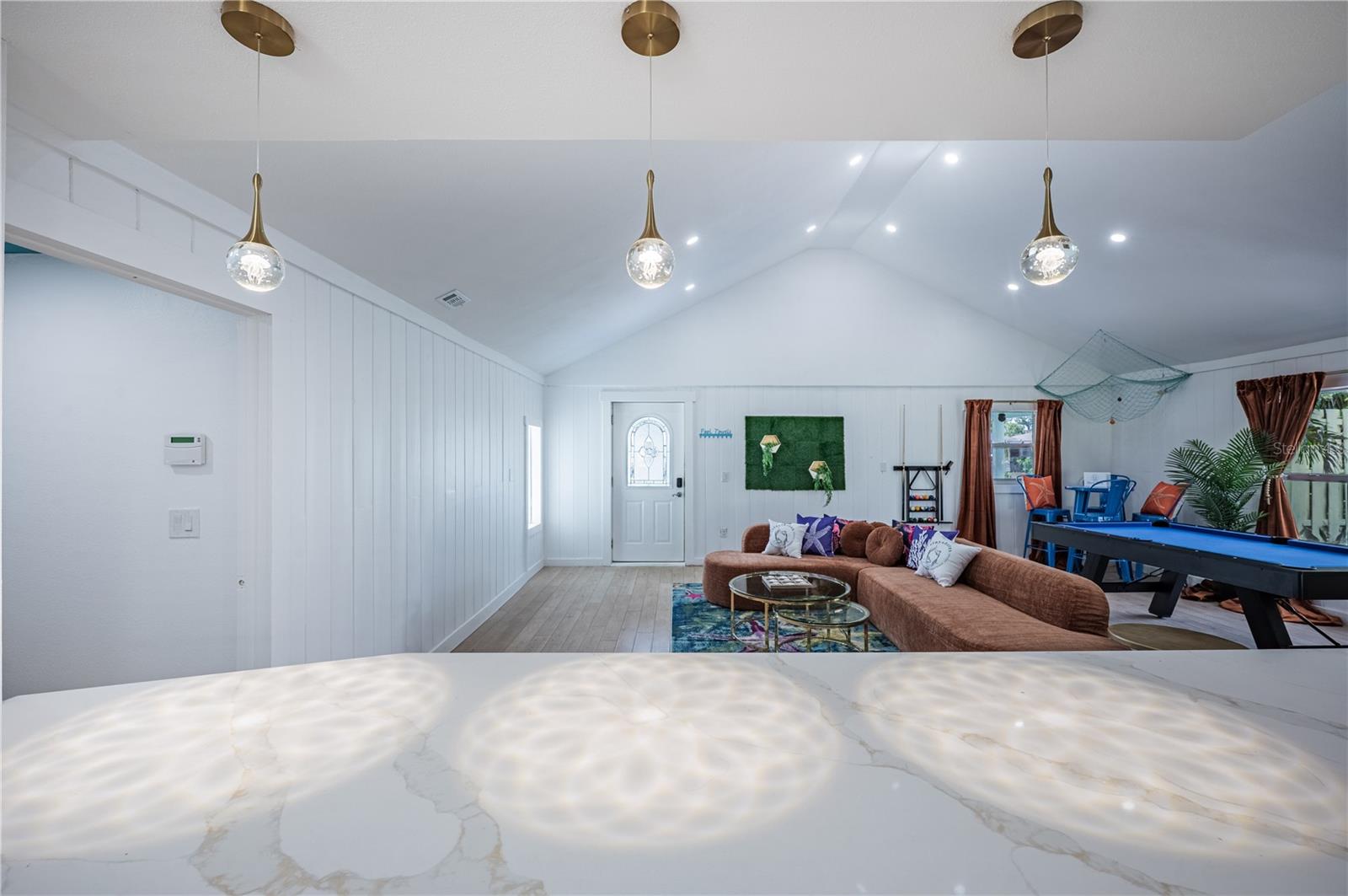 Image 25 of 71 For 8709 9th Avenue Nw
