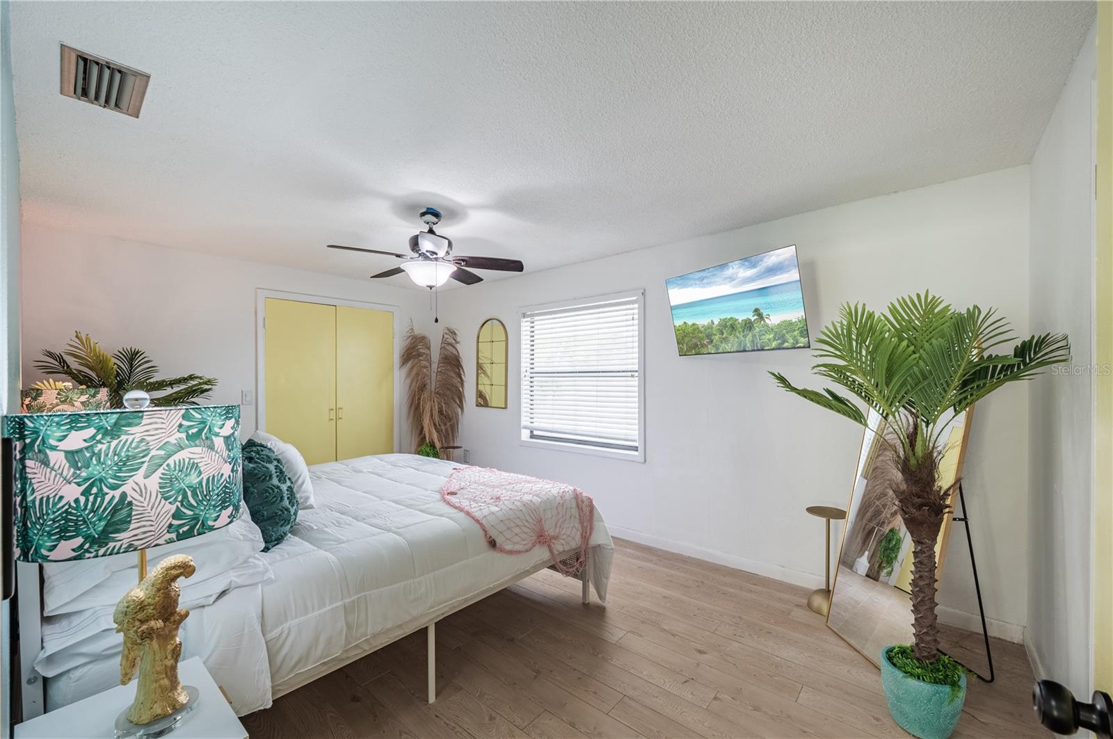 Image 27 of 71 For 8709 9th Avenue Nw