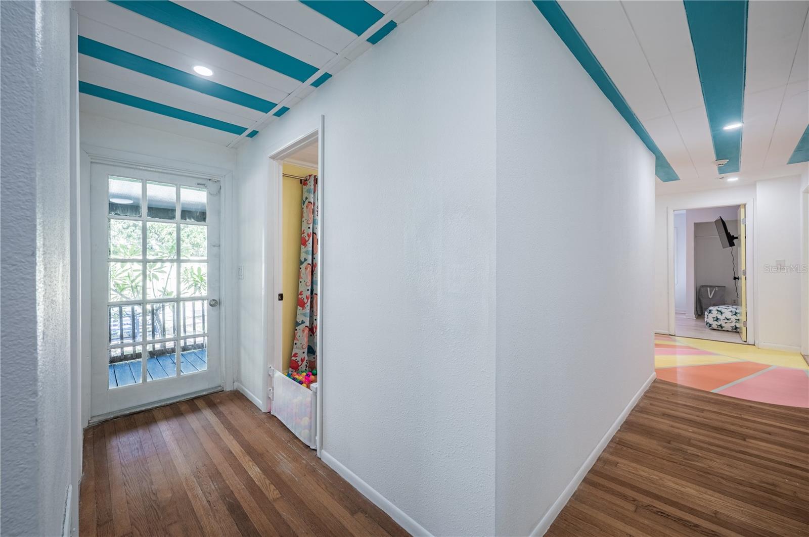 Image 34 of 71 For 8709 9th Avenue Nw