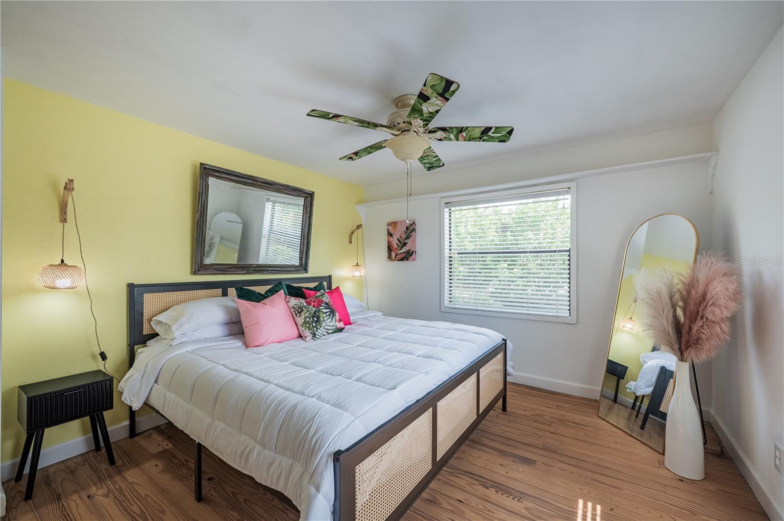 Image 41 of 71 For 8709 9th Avenue Nw