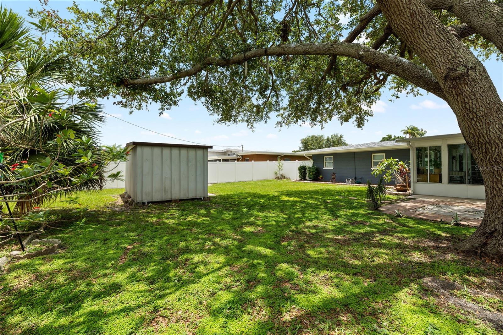 Image 28 of 29 For 5685 36th Avenue N