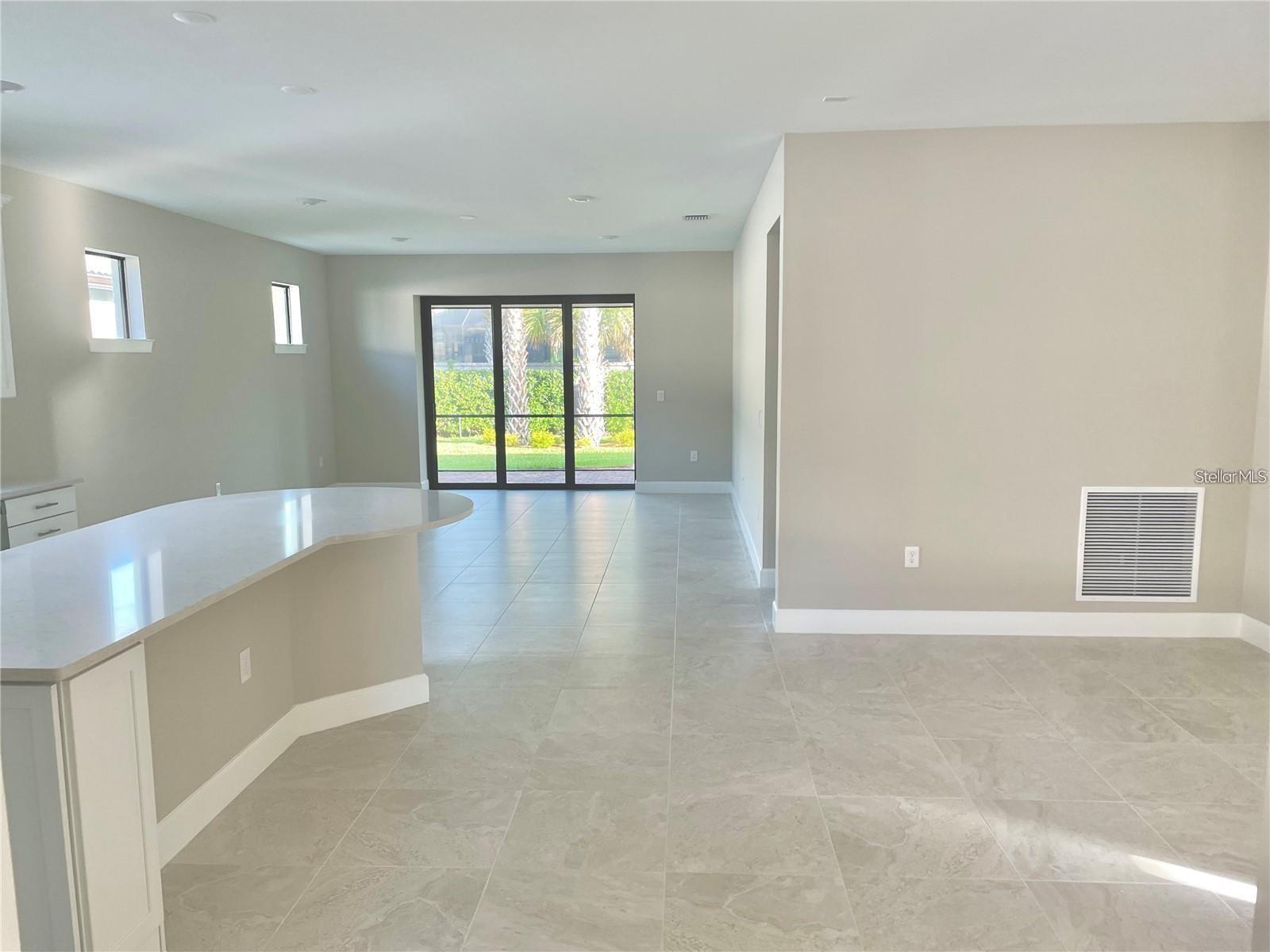 Image 4 of 24 For 5748 Bay Pine Way