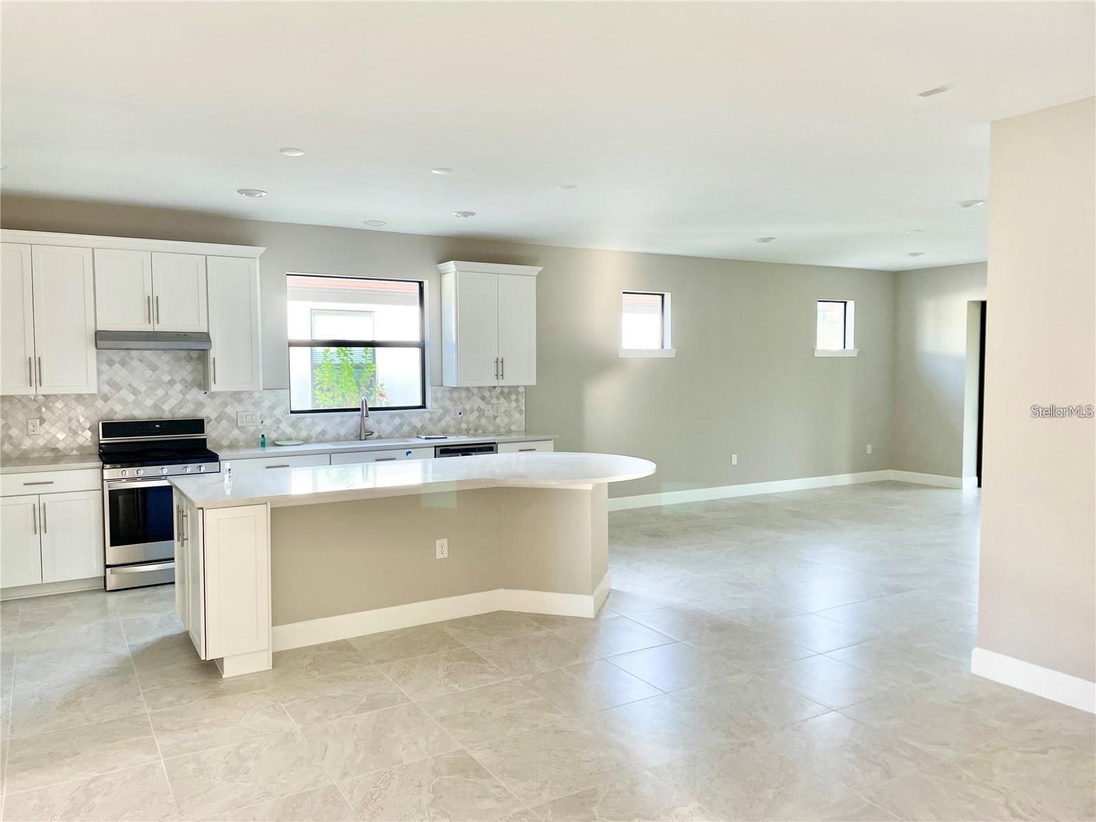 Image 6 of 24 For 5748 Bay Pine Way