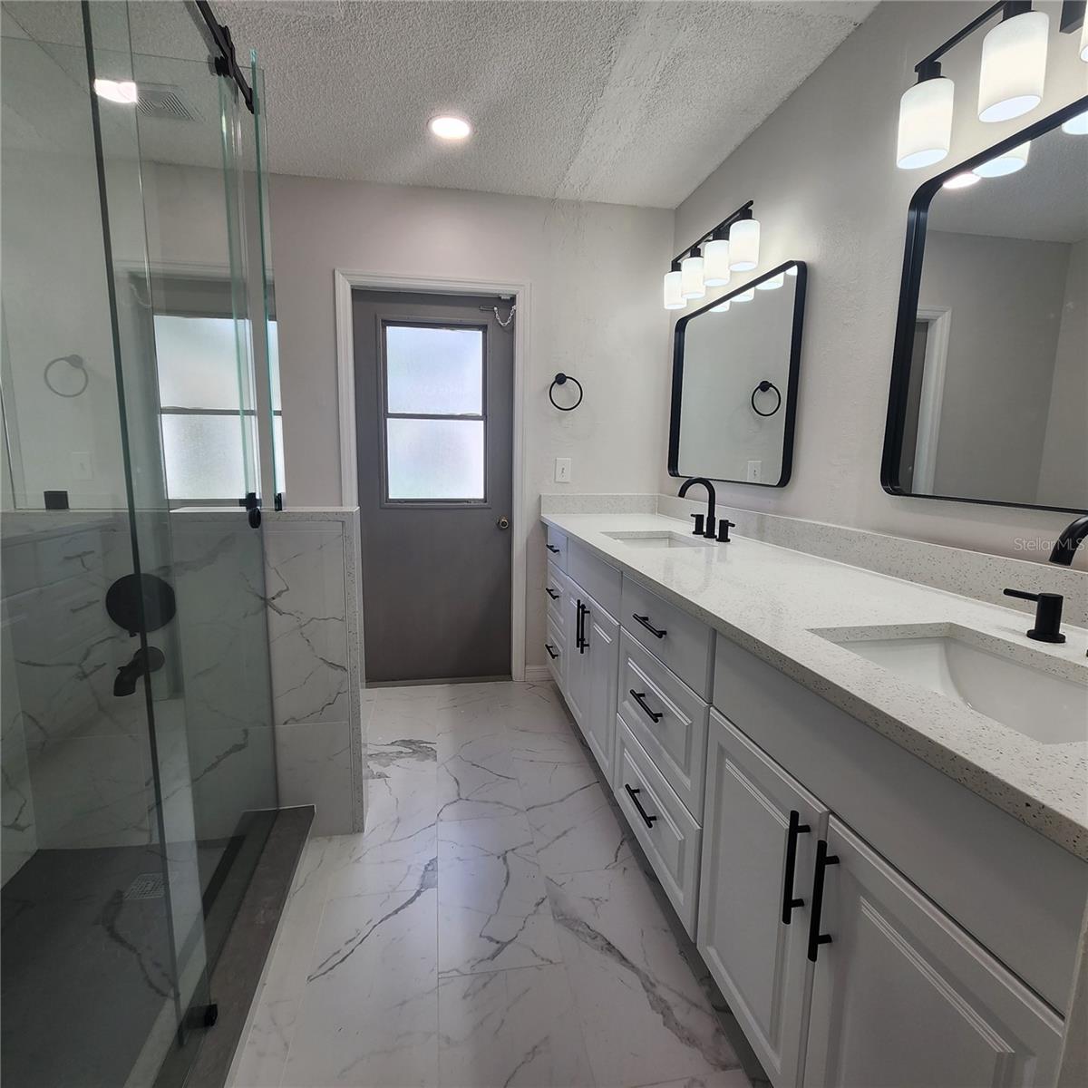 Image 11 of 17 For 3907 77th Place E