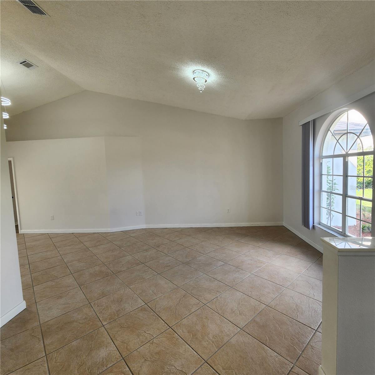 Image 3 of 17 For 3907 77th Place E