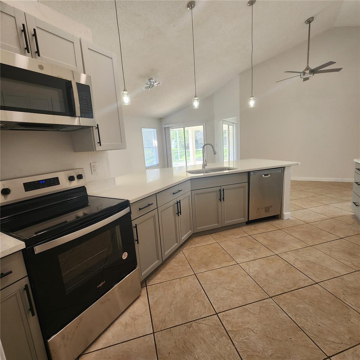 Image 7 of 17 For 3907 77th Place E