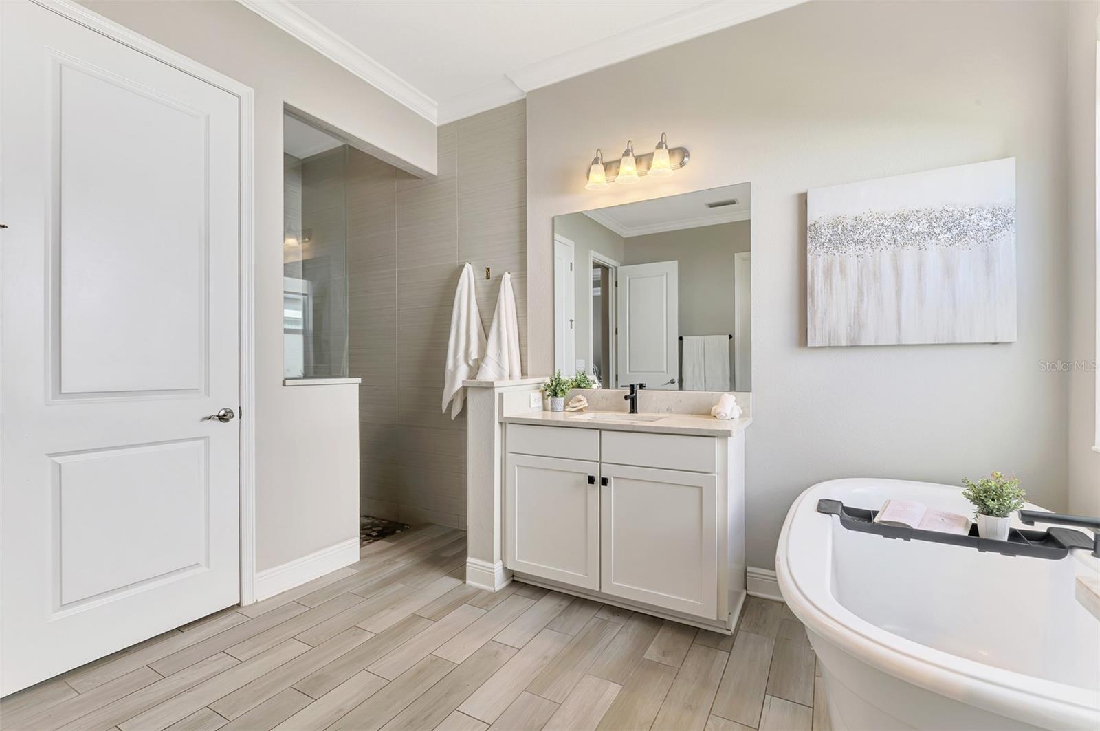 Image 39 of 85 For 6318 Rivo Lakes Boulevard