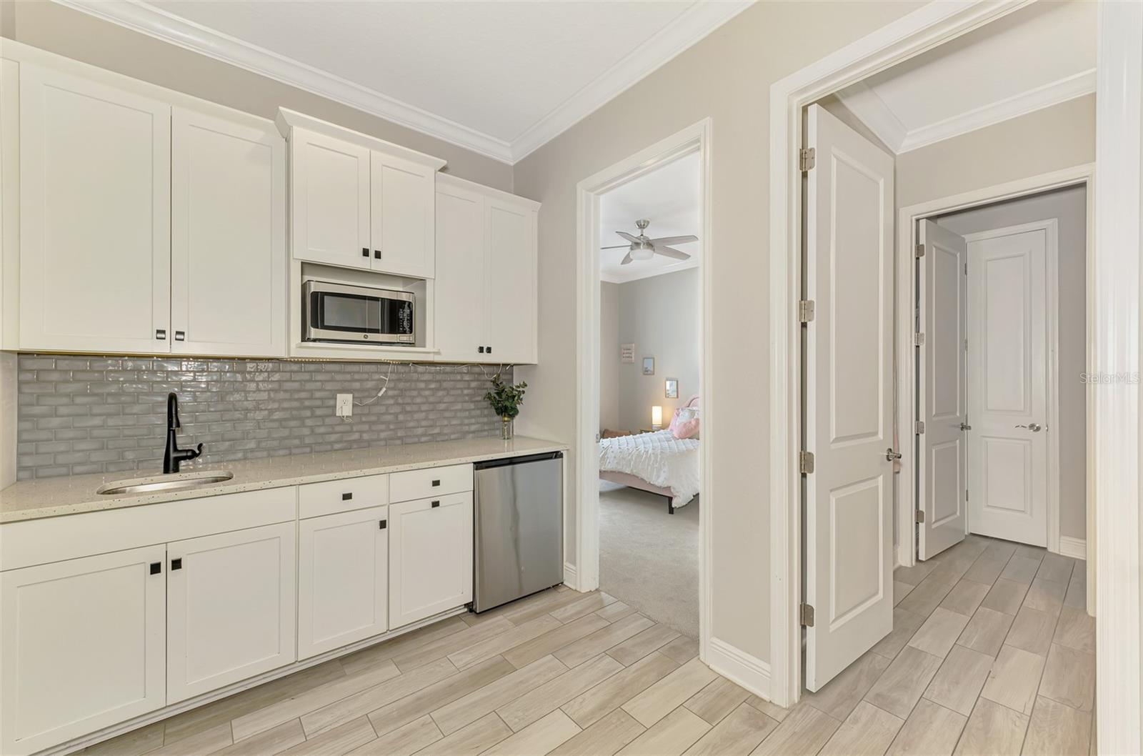 Image 42 of 85 For 6318 Rivo Lakes Boulevard