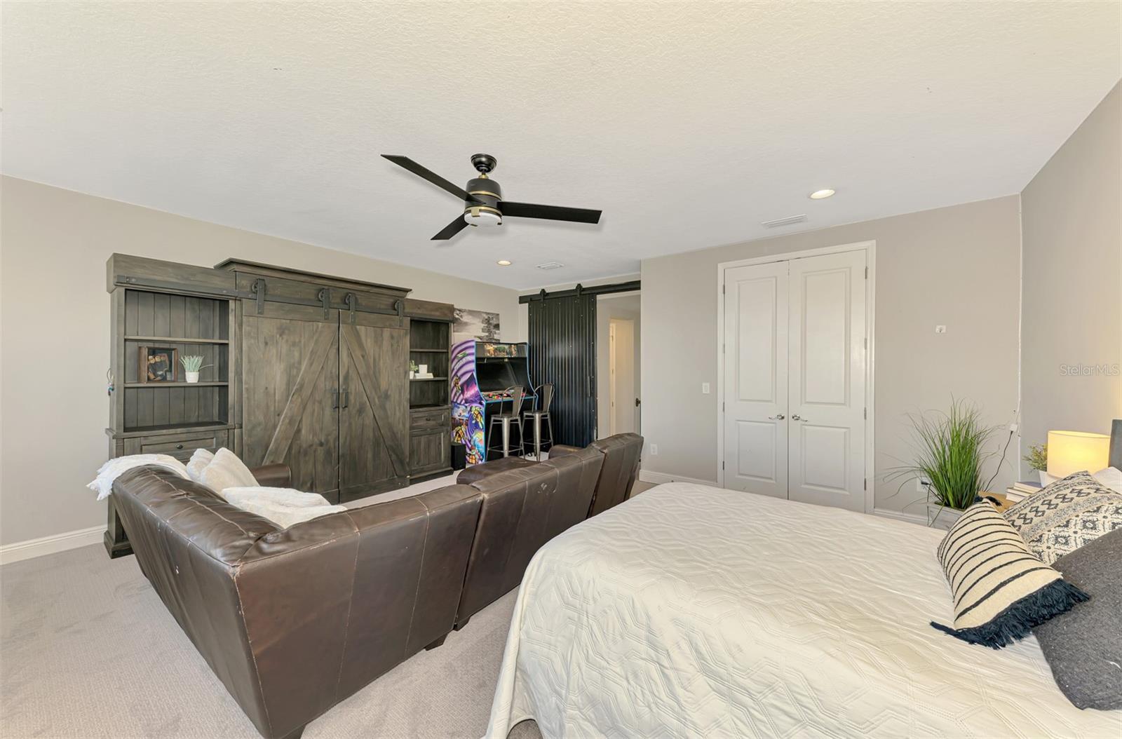Image 57 of 85 For 6318 Rivo Lakes Boulevard