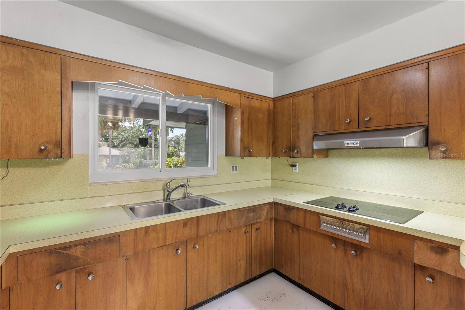 Image 12 of 40 For 2850 Bon Air Avenue