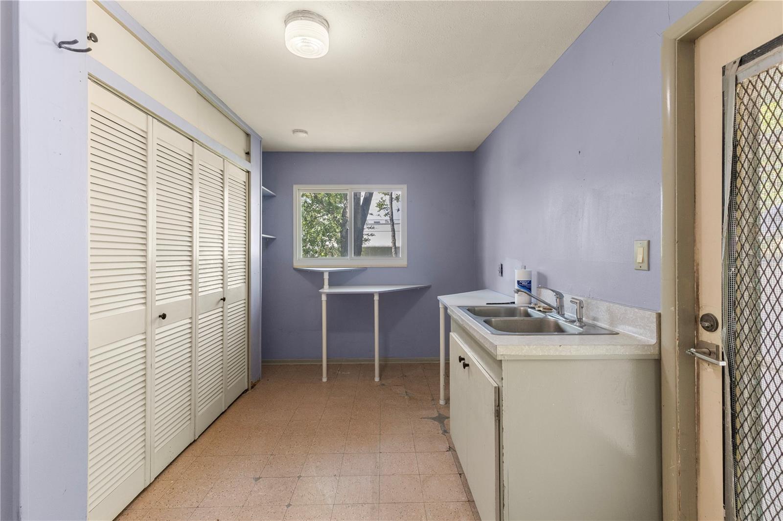 Image 9 of 40 For 2850 Bon Air Avenue
