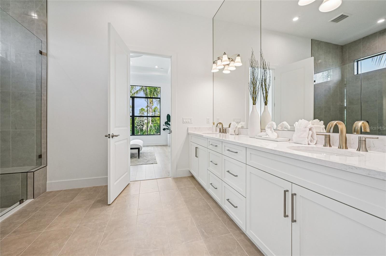 Image 21 of 59 For 13621 Le Christine Drive