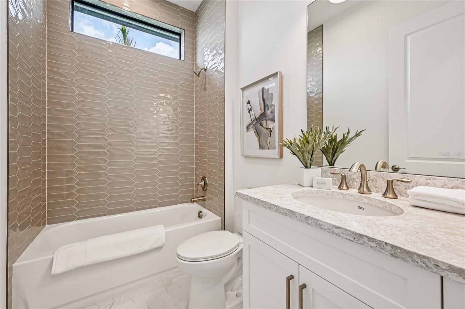 Image 27 of 59 For 13621 Le Christine Drive