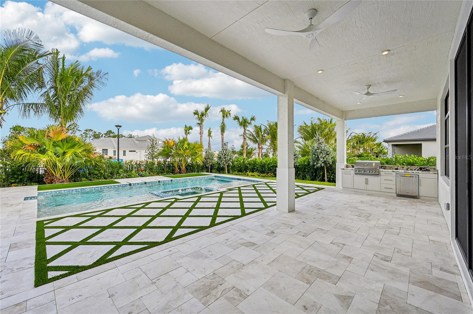 Image 32 of 59 For 13621 Le Christine Drive