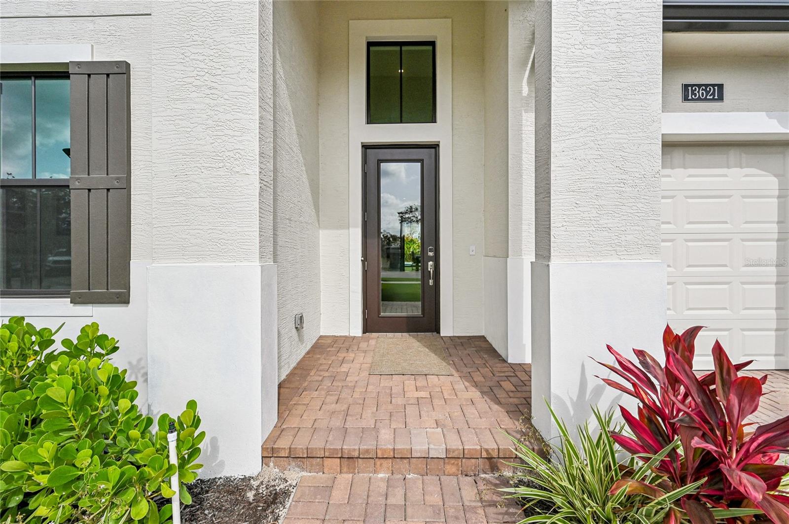 Image 4 of 59 For 13621 Le Christine Drive